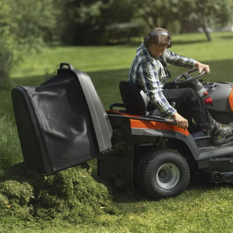Husqvarna traktorska kosilica TC 220T