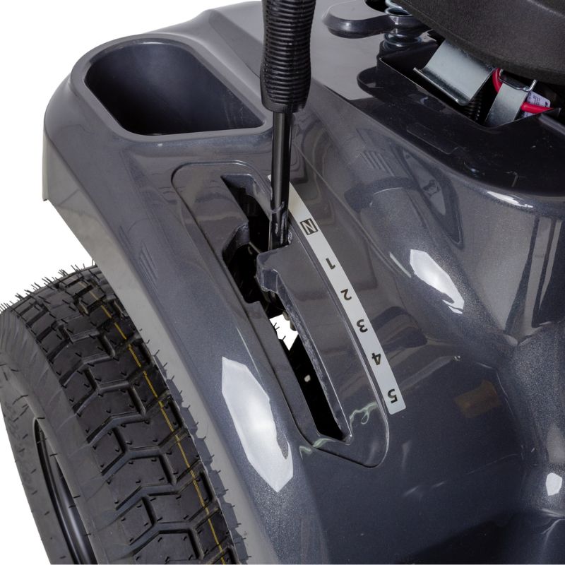 Cub Cadet traktorska kosilica LT1 S86